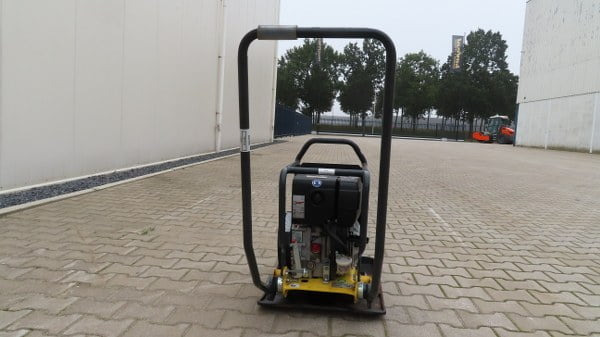 Bomag BP 20/50 D - Lapvibrátor: 3 kép. Bomag BP 20/50 D - Lapvibrátor: 3 kép.