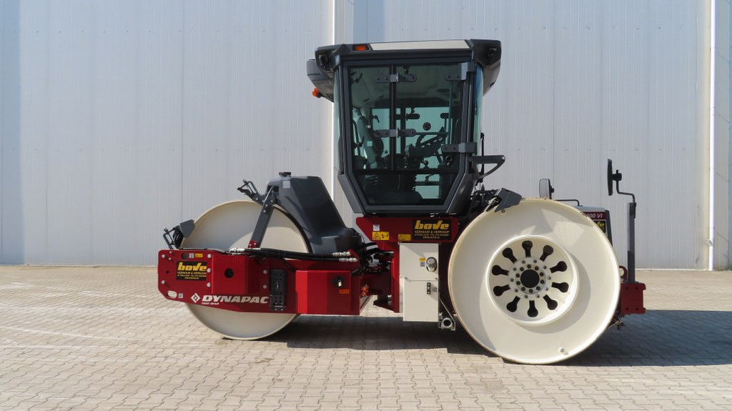Dynapac CS1400 VI - Henger: 1 kép. Dynapac CS1400 VI - Henger: 1 kép.