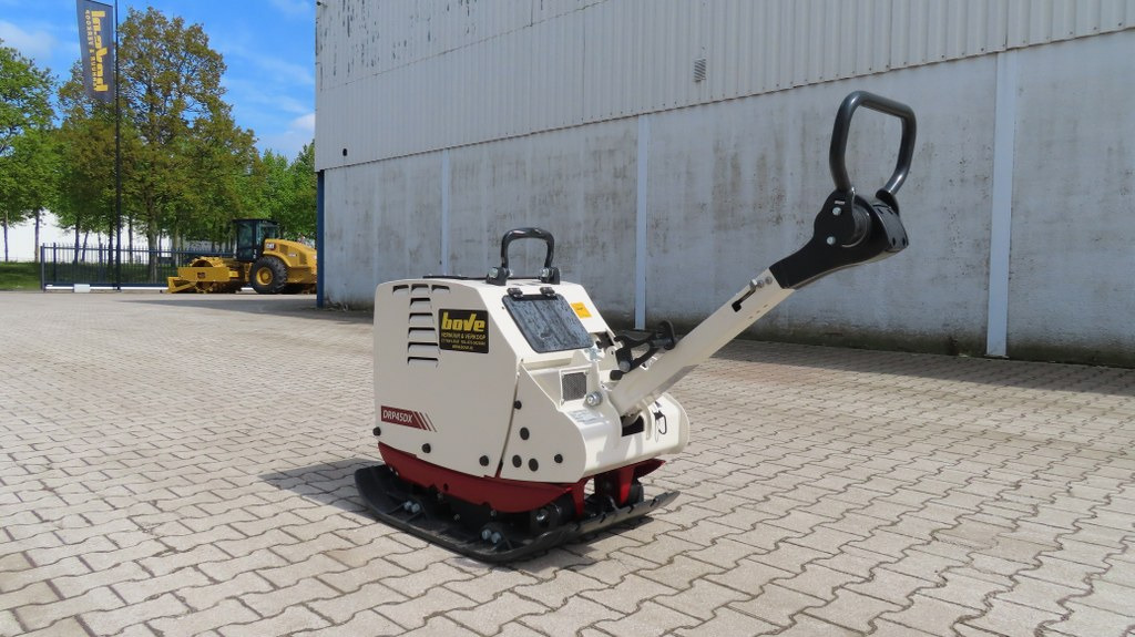 Dynapac DRP 45 DX - Lapvibrátor: 4 kép. Dynapac DRP 45 DX - Lapvibrátor: 4 kép.