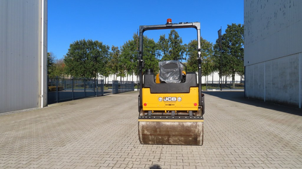 JCB CT380-130 - Úthenger: 3 kép. JCB CT380-130 - Úthenger: 3 kép.