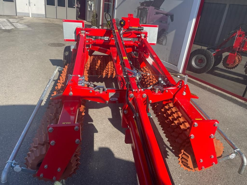 Guettler GÜTTLER MAYOR 640 - Mezőgazdasági hengerek: 3 kép. Guettler GÜTTLER MAYOR 640 - Mezőgazdasági hengerek: 3 kép.