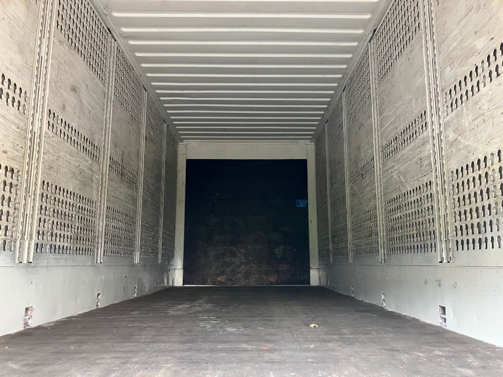 Krone Wechselbrücke Koffer - Doboz felépitmény: 5 kép. Krone Wechselbrücke Koffer - Doboz felépitmény: 5 kép.