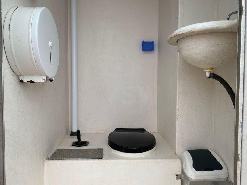 FEMIL 6 places - Konténerház: 5 kép. FEMIL 6 places - Konténerház: 5 kép.