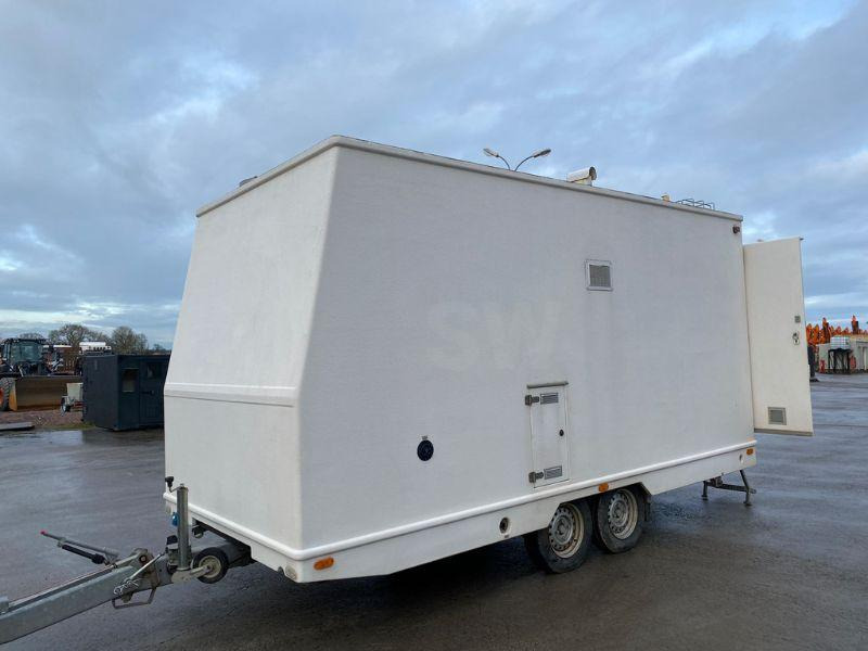 FEMIL 6 places - Konténerház: 1 kép. FEMIL 6 places - Konténerház: 1 kép.