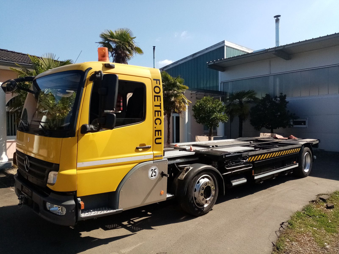 Mercedes-Benz Kamag Wiesel/WBH/KB3886/mit Garantie - Cserefelépítményes teherautó: 2 kép. Mercedes-Benz Kamag Wiesel/WBH/KB3886/mit Garantie - Cserefelépítményes teherautó: 2 kép.