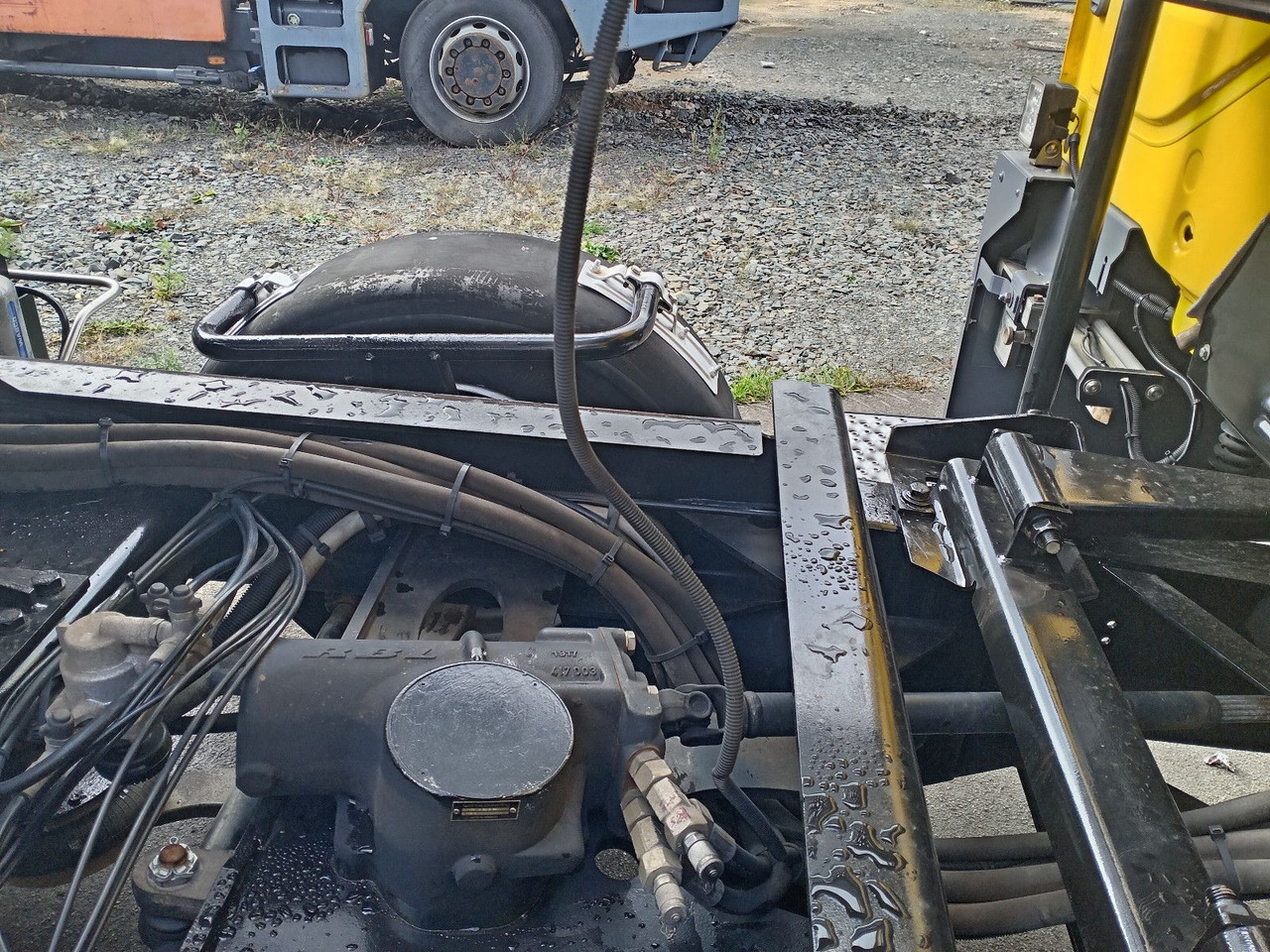 Mercedes-Benz Kamag Wiesel / WBH25 / KB3793 / mit Ganrantie - Cserefelépítményes teherautó: 5 kép. Mercedes-Benz Kamag Wiesel / WBH25 / KB3793 / mit Ganrantie - Cserefelépítményes teherautó: 5 kép.