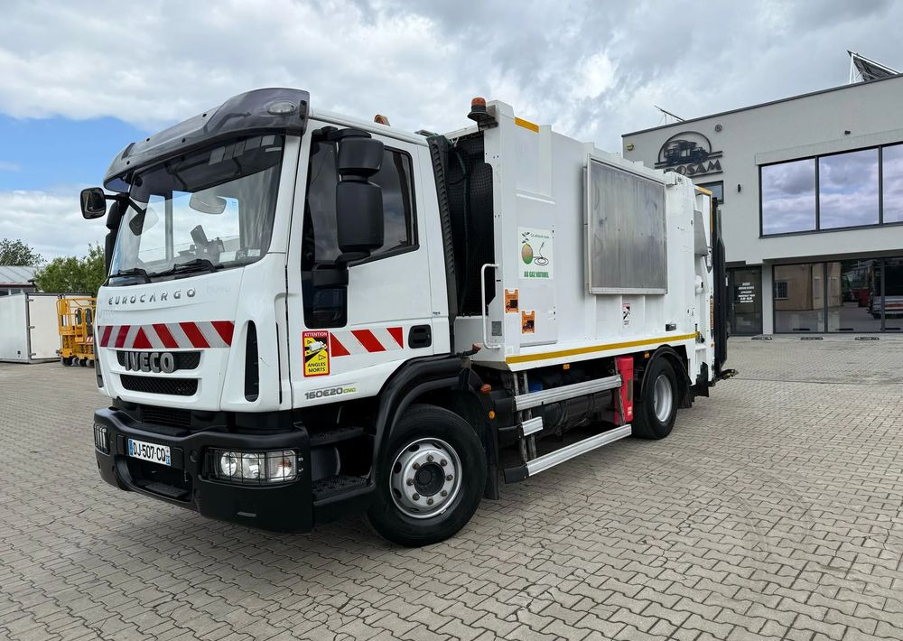 Iveco EUROCARGO CNG - Szemetesautó: 1 kép. Iveco EUROCARGO CNG - Szemetesautó: 1 kép.