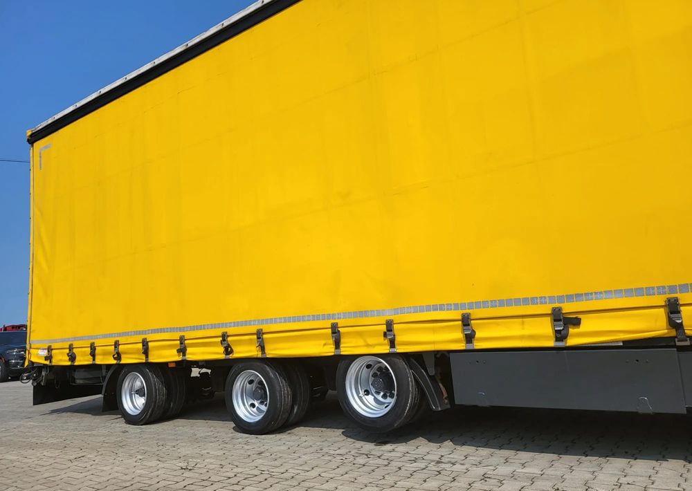 MAN TGX 18.419 - Nyergesvontató: 5 kép. MAN TGX 18.419 - Nyergesvontató: 5 kép.