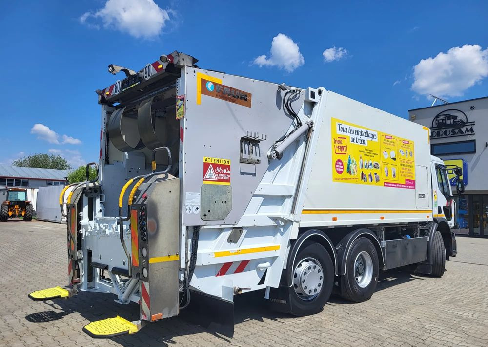 Renault Premium Faun - Szemetesautó: 3 kép. Renault Premium Faun - Szemetesautó: 3 kép.