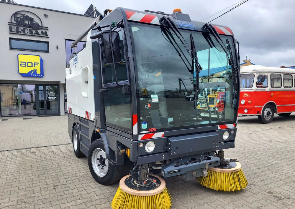 Schmidt CLEANGO 500 - Szemetesautó: 2 kép. Schmidt CLEANGO 500 - Szemetesautó: 2 kép.