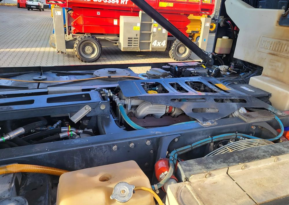 Szemetesautó Schmidt COMPACT 400: 15 kép. Szemetesautó Schmidt COMPACT 400: 15 kép.