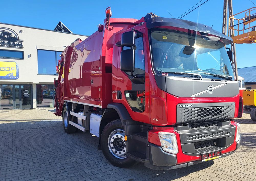 Volvo FE 280 4x2 śmieciarka EURO VI - Szemetesautó: 2 kép. Volvo FE 280 4x2 śmieciarka EURO VI - Szemetesautó: 2 kép.