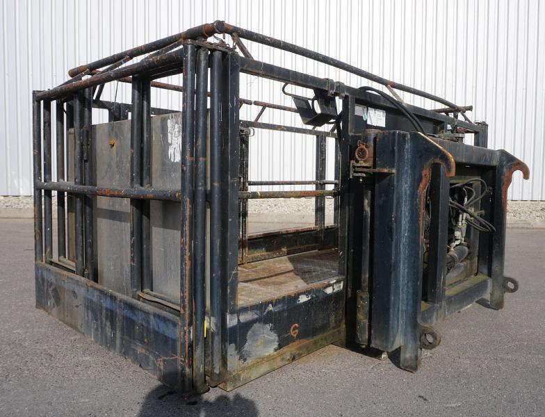 Jcb Arbeitsplattform 1321A - Adapterek - Anyagmozgató gép: 3 kép. Jcb Arbeitsplattform 1321A - Adapterek - Anyagmozgató gép: 3 kép.