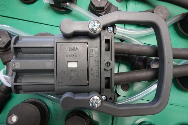 GRUMA 24 Volt 4 PzS 500 Ah - Akkumulátor: 4 kép. GRUMA 24 Volt 4 PzS 500 Ah - Akkumulátor: 4 kép.