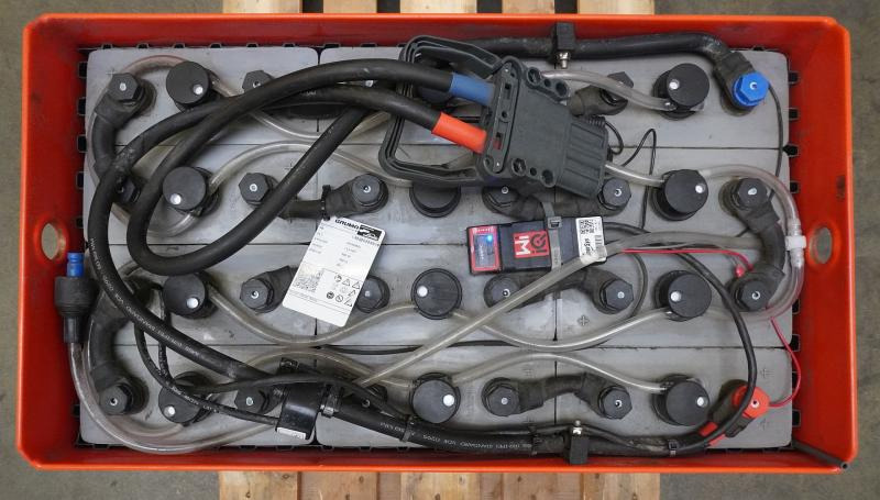 GRUMA 24 Volt 4 TPzS 500 Ah - Akkumulátor: 3 kép. GRUMA 24 Volt 4 TPzS 500 Ah - Akkumulátor: 3 kép.