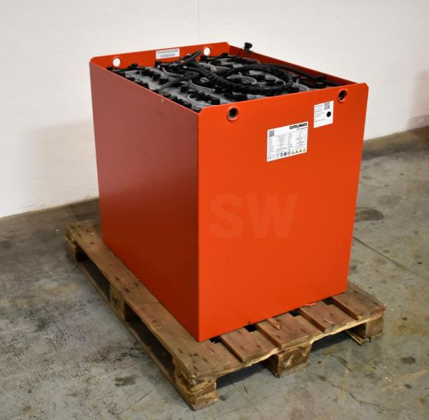 GRUMA 48 Volt 5 PzS 725 Ah - Akkumulátor - Anyagmozgató gép: 1 kép. GRUMA 48 Volt 5 PzS 725 Ah - Akkumulátor - Anyagmozgató gép: 1 kép.