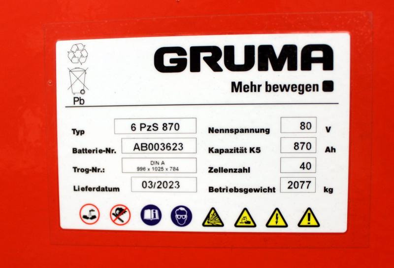 GRUMA 80 Volt 6 PzS 870 Ah - Akkumulátor - Anyagmozgató gép: 5 kép. GRUMA 80 Volt 6 PzS 870 Ah - Akkumulátor - Anyagmozgató gép: 5 kép.