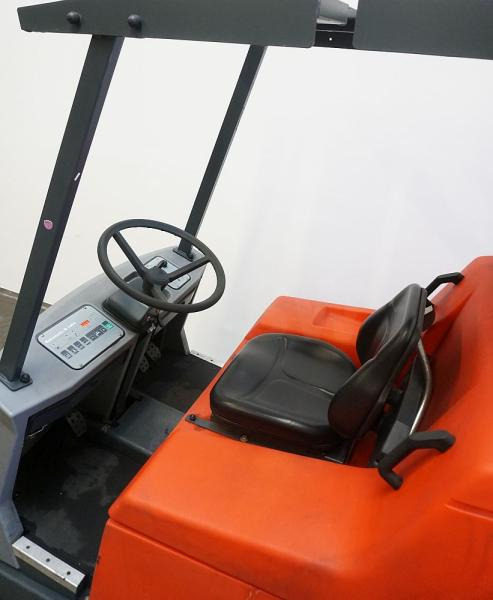 HAKO Hakomatic B1050 WZB960 - Ipari seprőgép: 3 kép. HAKO Hakomatic B1050 WZB960 - Ipari seprőgép: 3 kép.