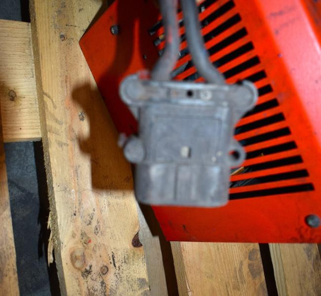 INDUSTRIE AUTOMATION indatron IC puls E 24V/35A - Akkumulátor: 5 kép. INDUSTRIE AUTOMATION indatron IC puls E 24V/35A - Akkumulátor: 5 kép.