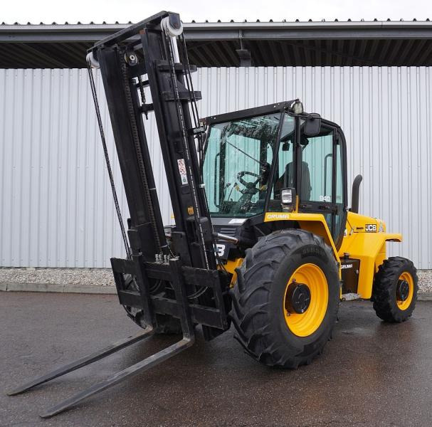 Jcb 940-4 - Terepjáró képességű targoncá: 1 kép. Jcb 940-4 - Terepjáró képességű targoncá: 1 kép.