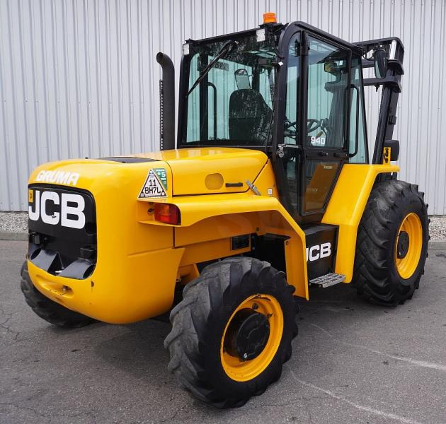 Jcb 940-4 - Terepjáró képességű targoncá: 2 kép. Jcb 940-4 - Terepjáró képességű targoncá: 2 kép.