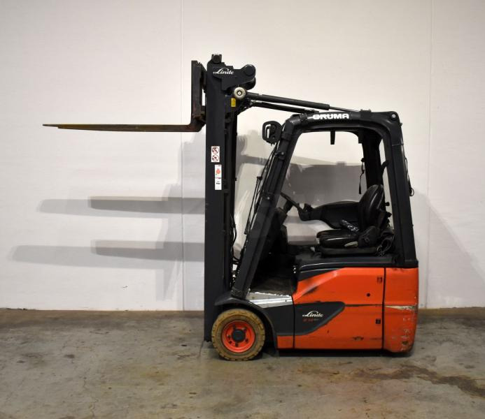 Linde E 14 EVO 386-02 - Elektromos targonca: 4 kép. Linde E 14 EVO 386-02 - Elektromos targonca: 4 kép.