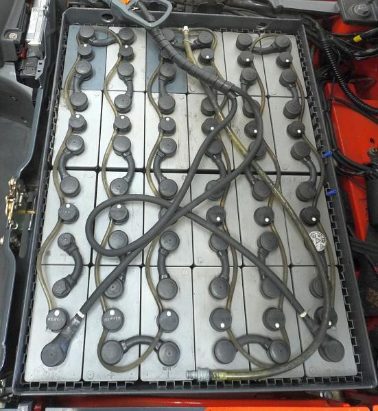 Linde E 16 EVO 386-02 - Elektromos targonca: 5 kép. Linde E 16 EVO 386-02 - Elektromos targonca: 5 kép.