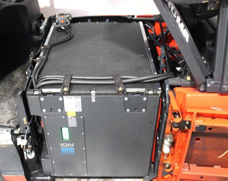 Linde E 16 ION EVO 386-02 - Elektromos targonca: 5 kép. Linde E 16 ION EVO 386-02 - Elektromos targonca: 5 kép.