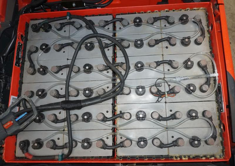 Linde E 16 P EVO 386-02 - Elektromos targonca: 5 kép. Linde E 16 P EVO 386-02 - Elektromos targonca: 5 kép.