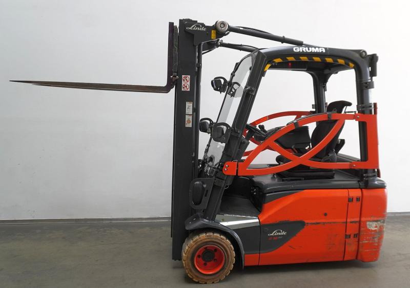 Linde E 18 L EVO 386-02 - Elektromos targonca: 3 kép. Linde E 18 L EVO 386-02 - Elektromos targonca: 3 kép.