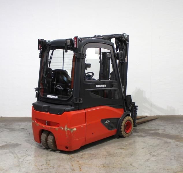 Linde E 18 L EVO 386-02 - Elektromos targonca: 3 kép. Linde E 18 L EVO 386-02 - Elektromos targonca: 3 kép.