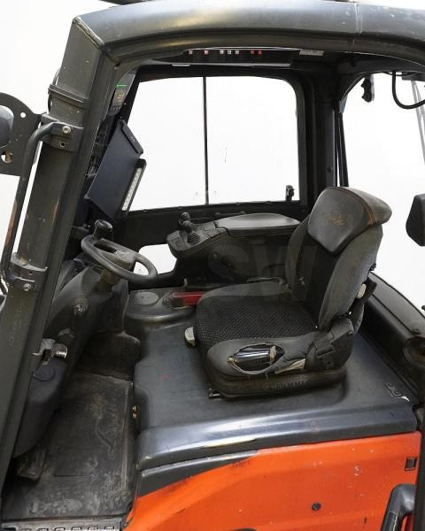 Linde E 20 L EVO 386-02 - Elektromos targonca: 3 kép. Linde E 20 L EVO 386-02 - Elektromos targonca: 3 kép.