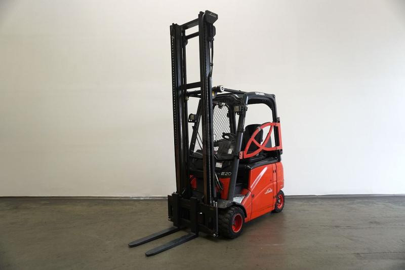 Linde E 20 PH 386 - Elektromos targonca: 1 kép. Linde E 20 PH 386 - Elektromos targonca: 1 kép.