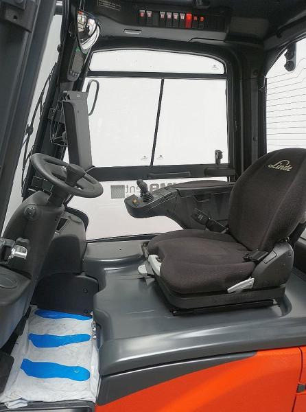 Linde E 20 PH EVO 386-02 - Elektromos targonca: 4 kép. Linde E 20 PH EVO 386-02 - Elektromos targonca: 4 kép.