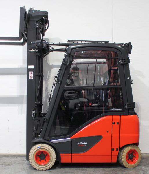 Linde E 20 PH EVO 386-02 - Elektromos targonca: 3 kép. Linde E 20 PH EVO 386-02 - Elektromos targonca: 3 kép.