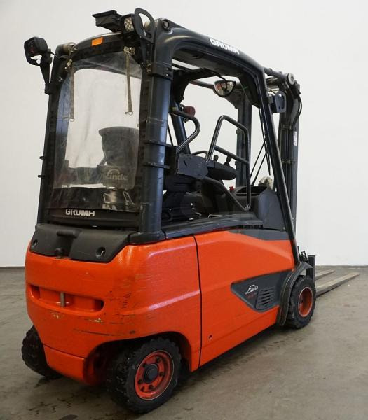 Linde E 20 PH EVO 386-02 - Elektromos targonca: 2 kép. Linde E 20 PH EVO 386-02 - Elektromos targonca: 2 kép.