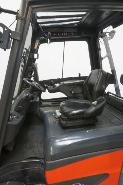 Linde E 35/600 H 388 - Elektromos targonca: 3 kép. Linde E 35/600 H 388 - Elektromos targonca: 3 kép.