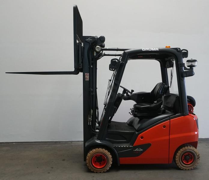 Linde H 18 T EVO 391-00 - Gázüzemű targonca: 5 kép. Linde H 18 T EVO 391-00 - Gázüzemű targonca: 5 kép.