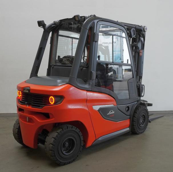 Linde H 25 D 1202 - Dízel targonca: 2 kép. Linde H 25 D 1202 - Dízel targonca: 2 kép.