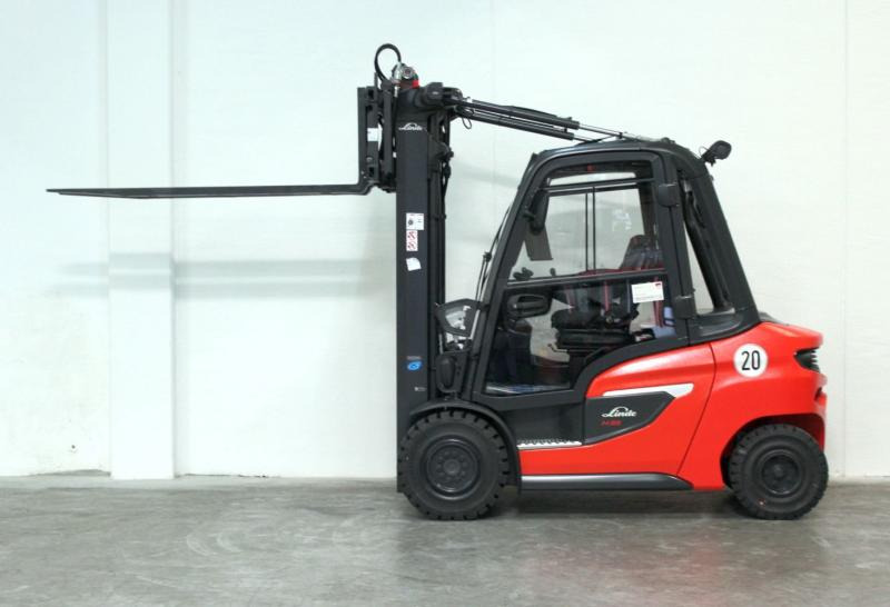 Linde H 35 D 1202 - Dízel targonca: 4 kép. Linde H 35 D 1202 - Dízel targonca: 4 kép.