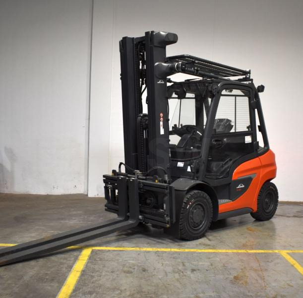 Linde H 40 D/600 1204-01 - Dízel targonca: 1 kép. Linde H 40 D/600 1204-01 - Dízel targonca: 1 kép.