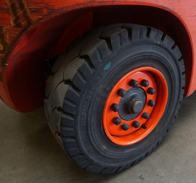 Linde H 40 T EVO 394-02 - Gázüzemű targonca: 5 kép. Linde H 40 T EVO 394-02 - Gázüzemű targonca: 5 kép.
