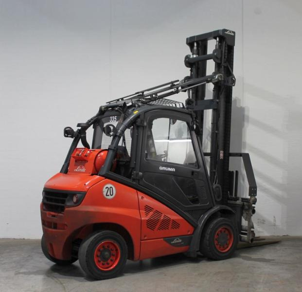 Linde H 40 T EVO 394-02 - Gázüzemű targonca: 2 kép. Linde H 40 T EVO 394-02 - Gázüzemű targonca: 2 kép.