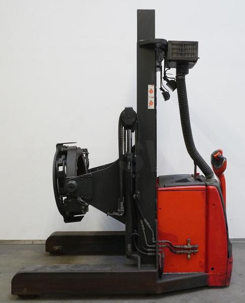 Linde L 14 1173 - Emelőtargoncá: 3 kép. Linde L 14 1173 - Emelőtargoncá: 3 kép.