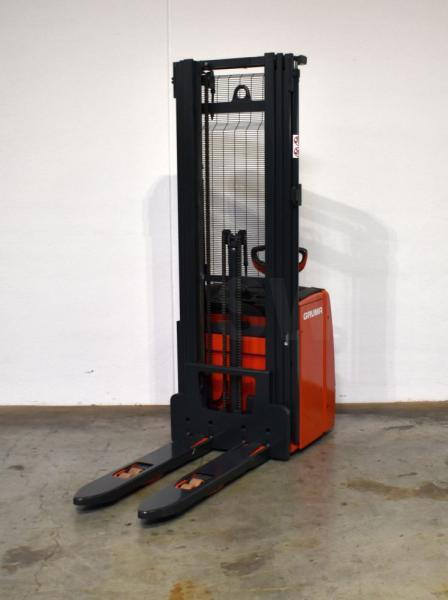 Linde L 16 i 1173 - Emelőtargoncá: 2 kép. Linde L 16 i 1173 - Emelőtargoncá: 2 kép.