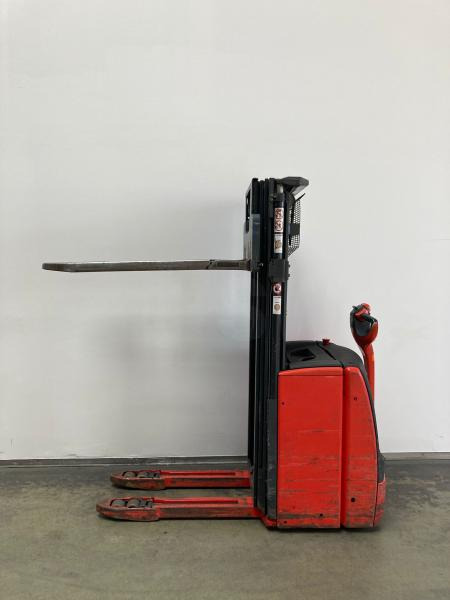 Linde L 16 i ION 1173 - Emelőtargoncá: 3 kép. Linde L 16 i ION 1173 - Emelőtargoncá: 3 kép.