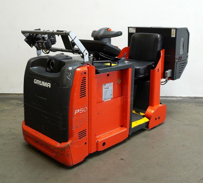 Linde P 50 C 1190 - Elektromos vontató: 1 kép. Linde P 50 C 1190 - Elektromos vontató: 1 kép.