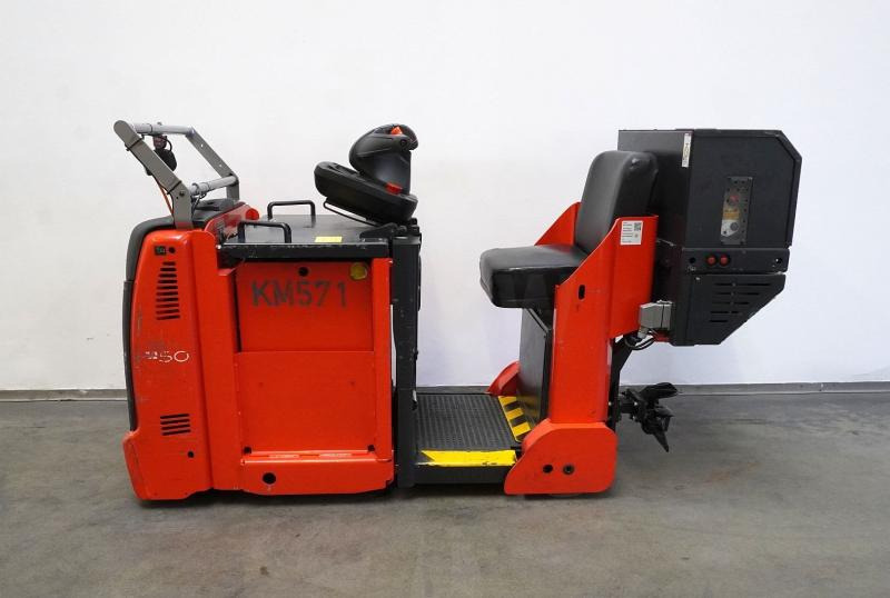 Linde P 50 C 1190 - Elektromos vontató: 4 kép. Linde P 50 C 1190 - Elektromos vontató: 4 kép.