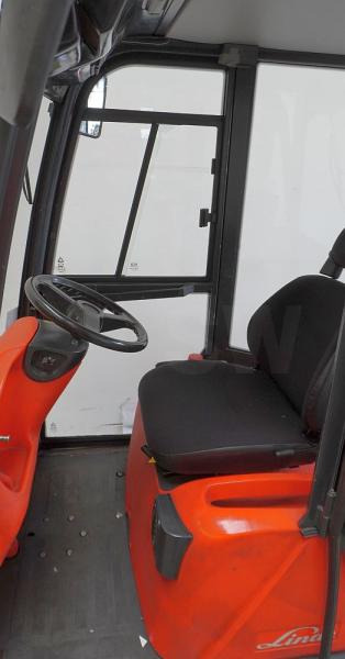 Linde P 60 Z 126 - Elektromos vontató: 3 kép. Linde P 60 Z 126 - Elektromos vontató: 3 kép.