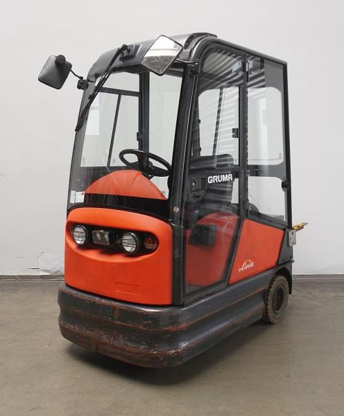 Linde P 60 Z 126 - Elektromos vontató: 1 kép. Linde P 60 Z 126 - Elektromos vontató: 1 kép.